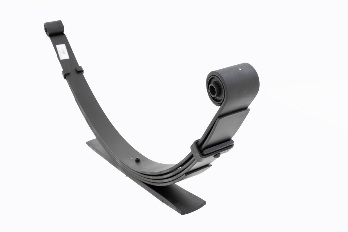 Rough Country Rear Leaf Springs | 6" Lift | Pair | Ford F-250/F-350 Super Duty 4WD (99-07)