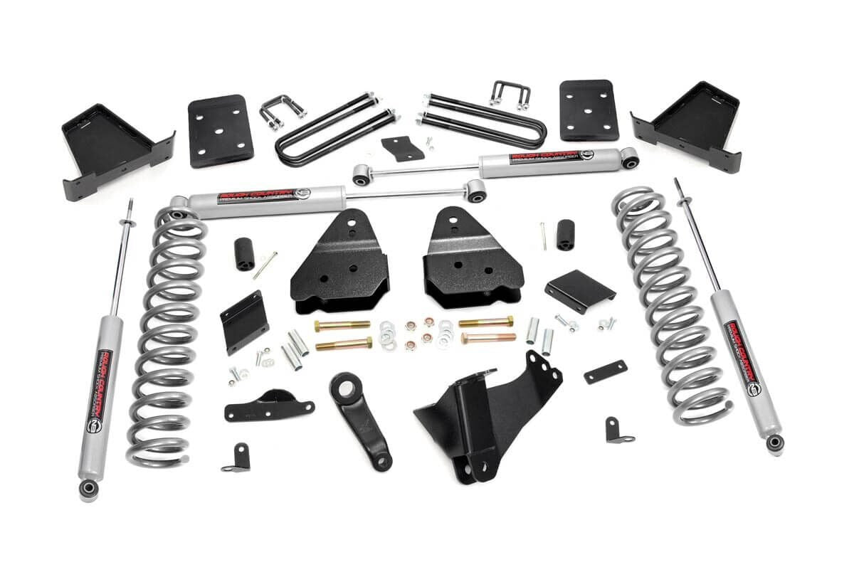 Rough Country 4.5 Inch Lift Kit | Ford F-250 Super Duty 4WD (2015-2016)