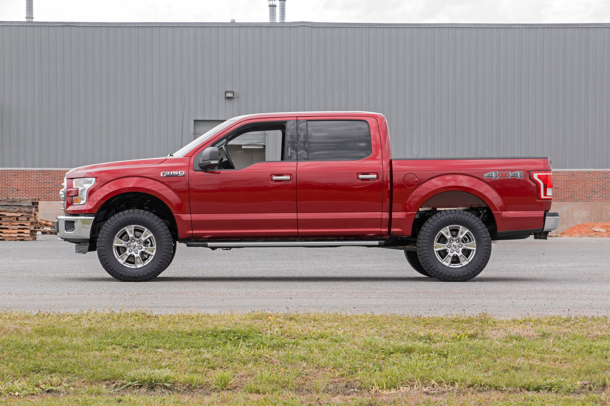 Rough Country 2 Inch Lift Kit | Ford F-150 2WD/4WD (2014-2020)
