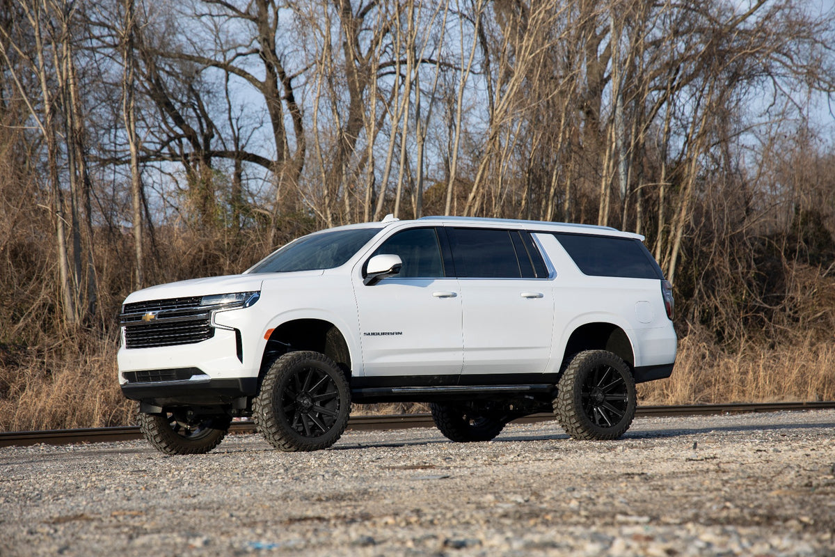 Rough Country 6 Inch Lift Kit | Chevy/GMC SUV 1500 4WD (2021-2026)