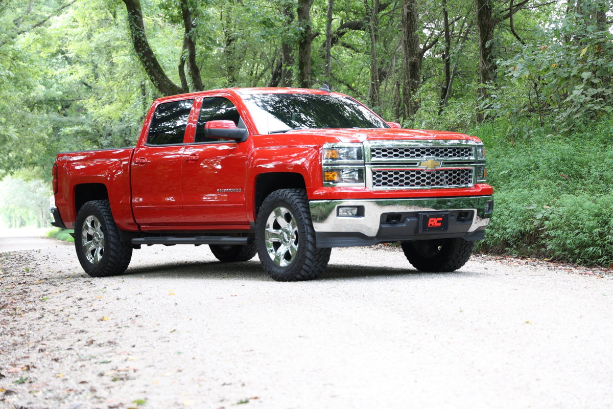 Rough Country N3 Leveling Struts | 2 Inch | Loaded Strut | Chevy/GMC 1500 (14-18 & Classic)