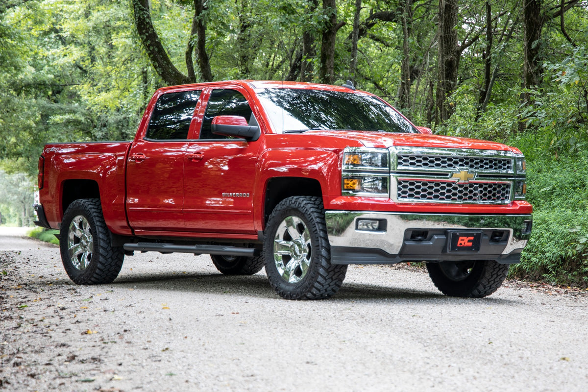 Rough Country N3 Leveling Struts | 2 Inch | Loaded Strut | Chevy/GMC 1500 (14-18 & Classic)
