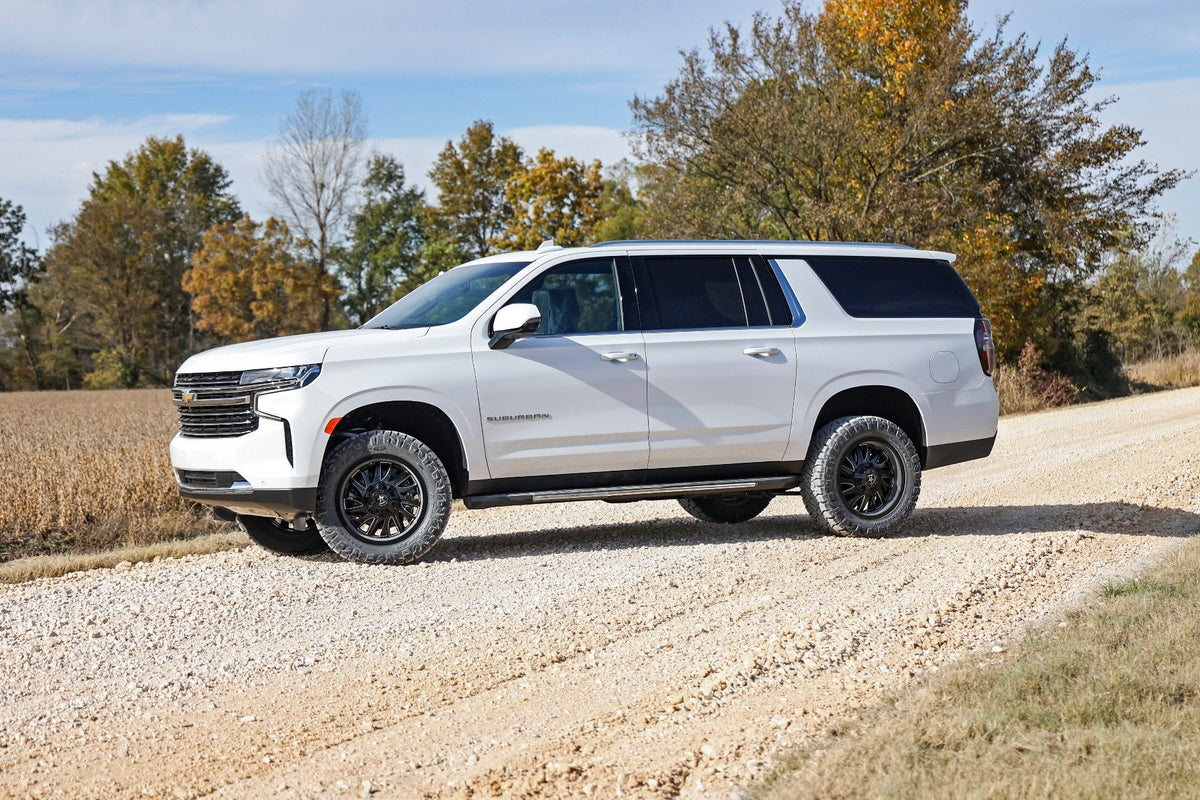 Rough Country 2 Inch Lift Kit | GMC Yukon/Yukon XL 1500 4WD (2021-2026)