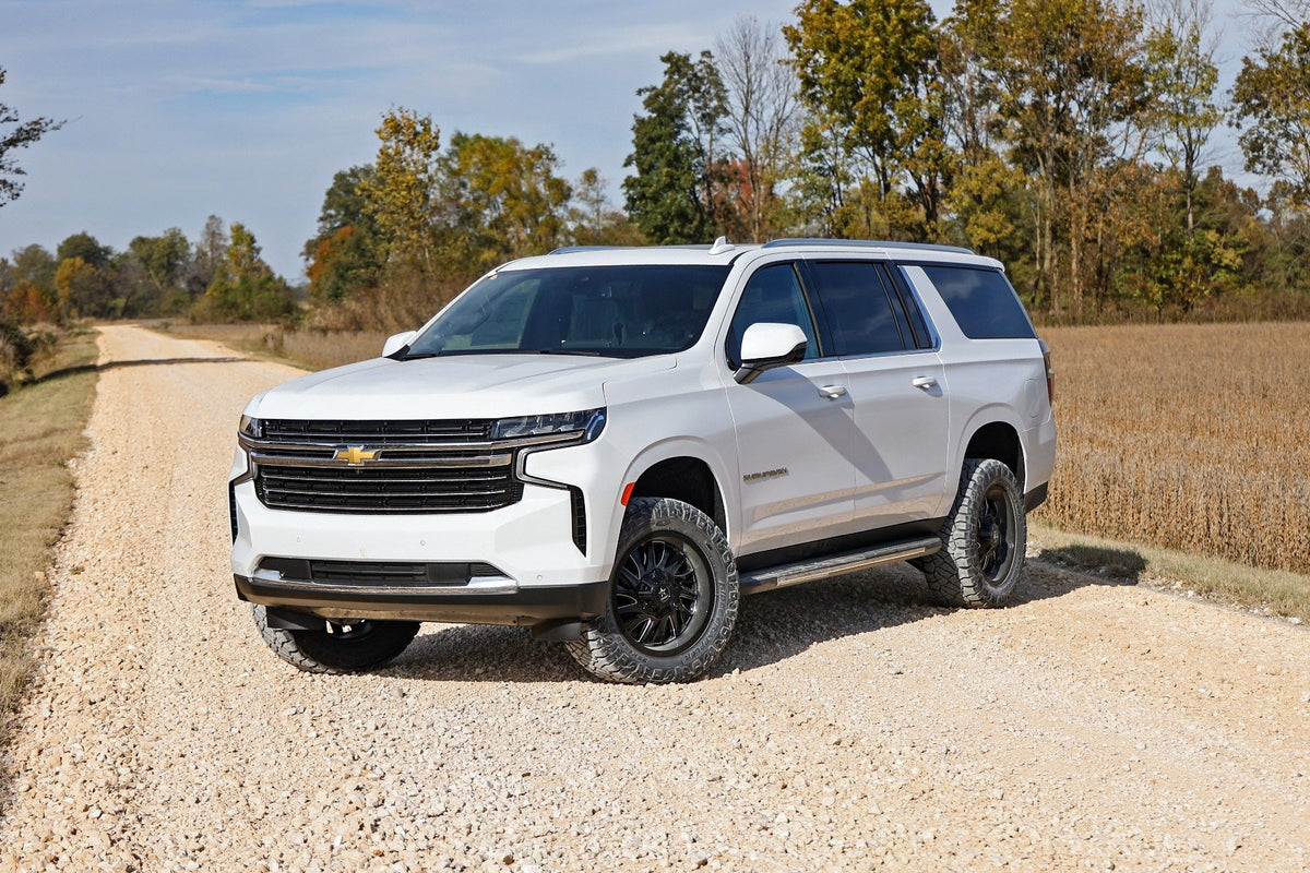 Rough Country 2 Inch Lift Kit | GMC Yukon/Yukon XL 1500 4WD (2021-2026)