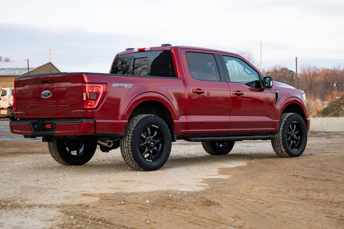 Rough Country 2 Inch Lift Kit | Ford F-150 2WD/4WD (2021-2026)