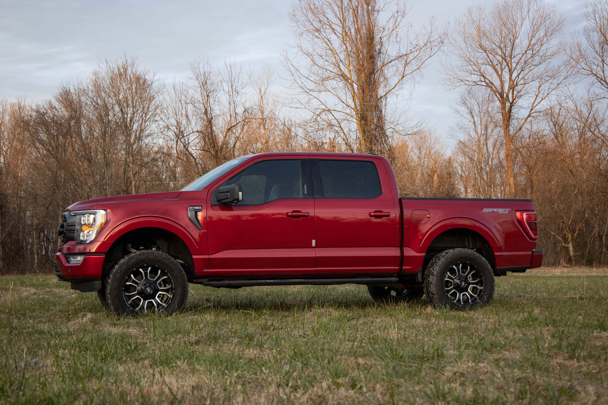 Rough Country 3 Inch Lift Kit | Ford F-150 4WD (2021-2026)