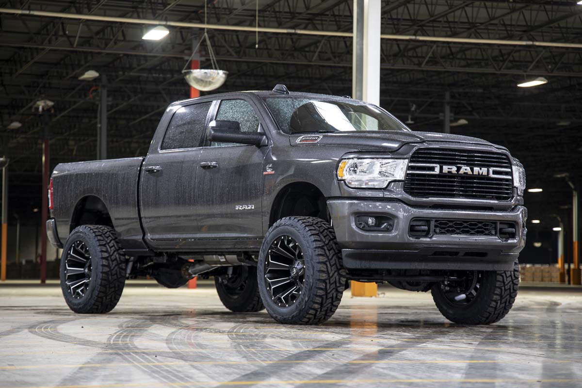 Rough Country 5 Inch Lift Kit | Ram 2500 4WD (2019-2024)