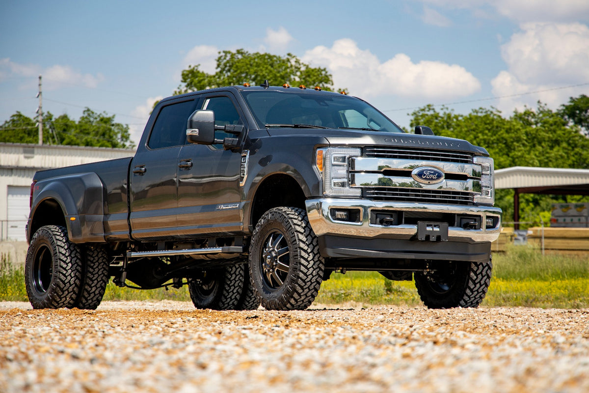 Rough Country 4.5 Inch Lift Kit | Dually | Ford Super Duty 4WD (2017-2022)