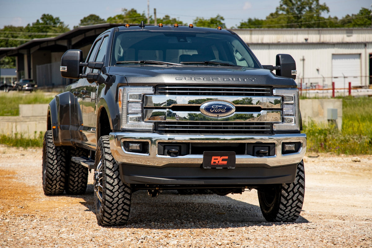 Rough Country 4.5 Inch Lift Kit | Dually | Ford Super Duty 4WD (2017-2022)