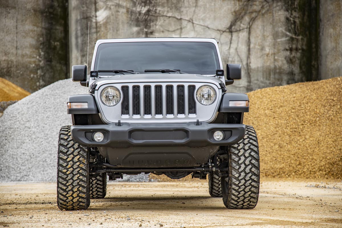 Rough Country 1.25 Inch Body Lift Kit | Jeep Wrangler JL/Wrangler Unlimited 4WD (2018-2026)