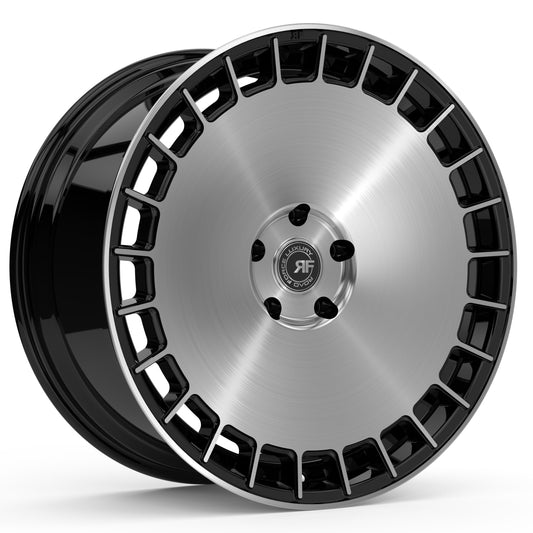 RoadForce Luxury RF30 Gloss Black with Machined Face — photo 1