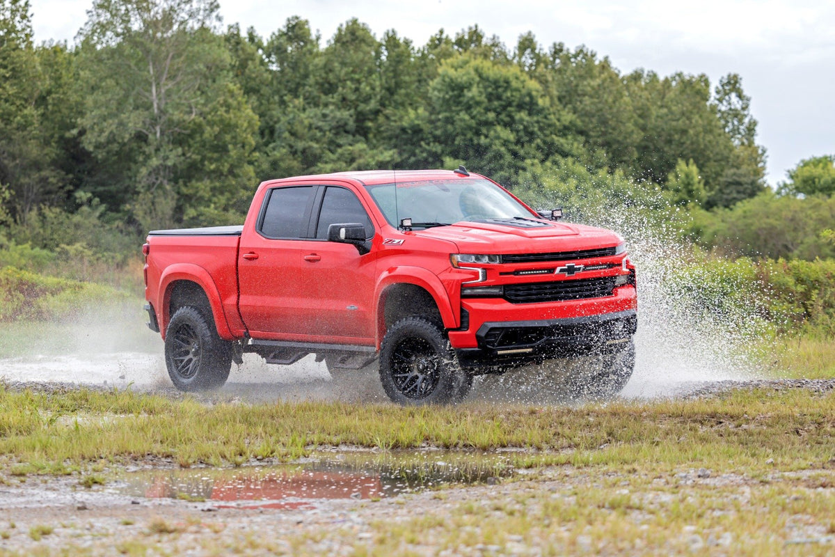 Rough Country 6 Inch Lift Kit | Chevy Silverado 1500 4WD (2019-2024)