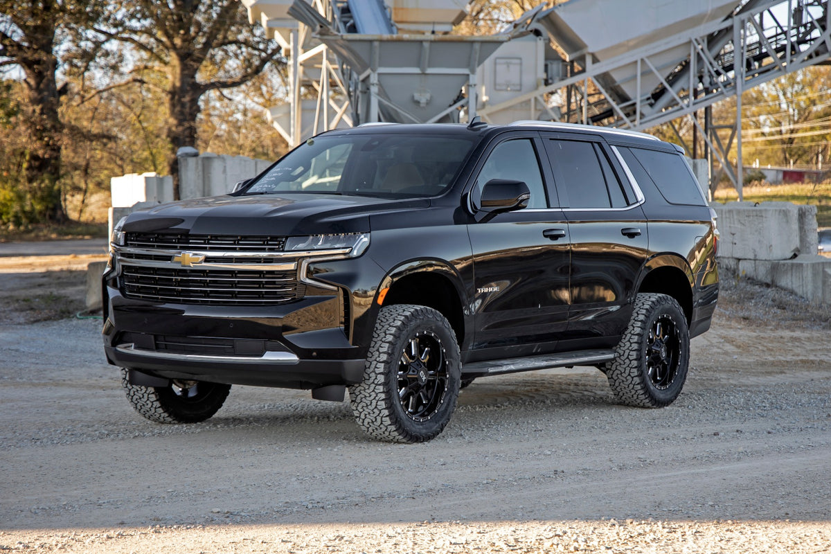 Rough Country 3.5 Inch Lift Kit | GMC Yukon/Yukon XL 1500 4WD (2021-2026)
