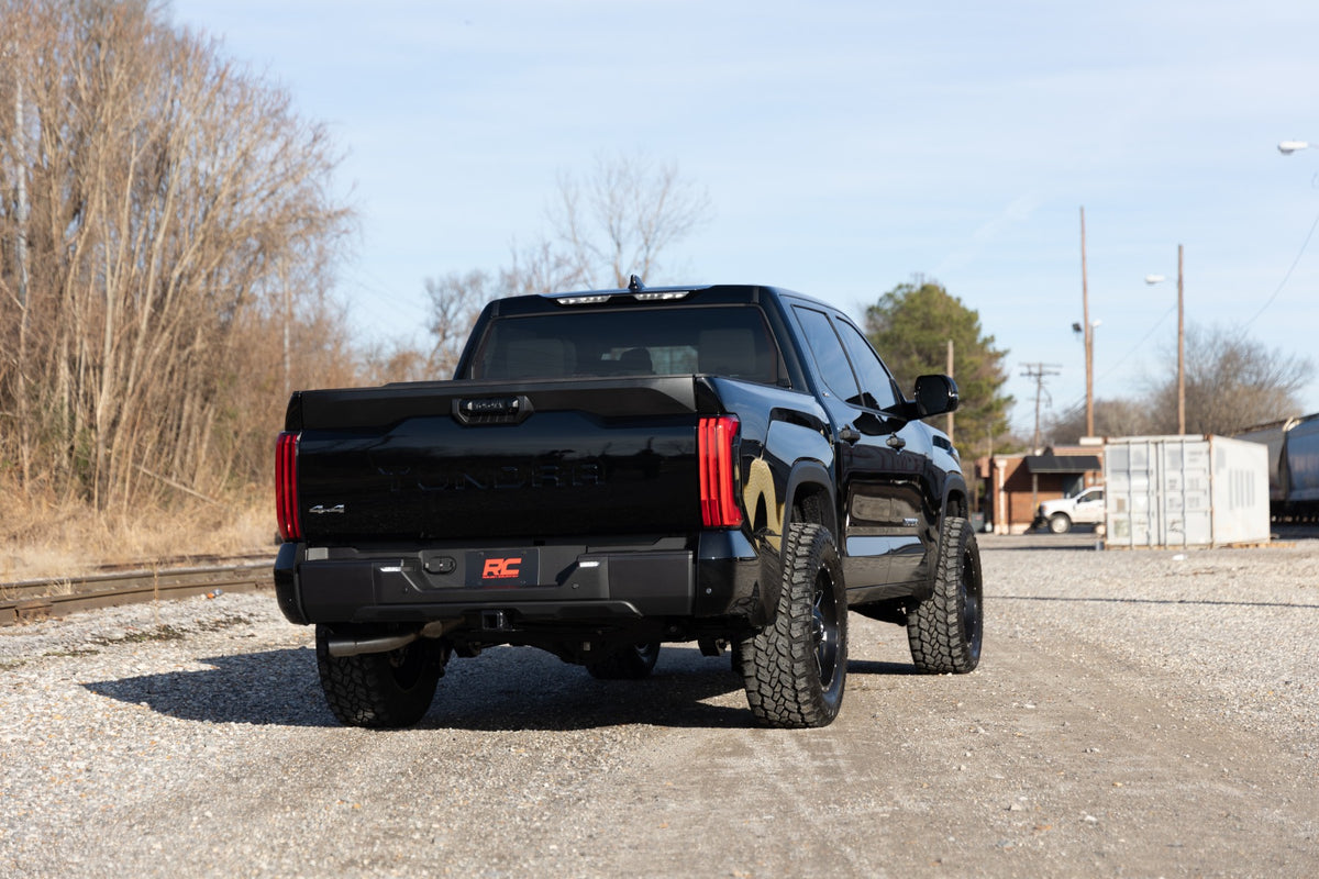 Rough Country 1.75 Inch Leveling Kit | Toyota Tundra 2WD/4WD (2022-2026)