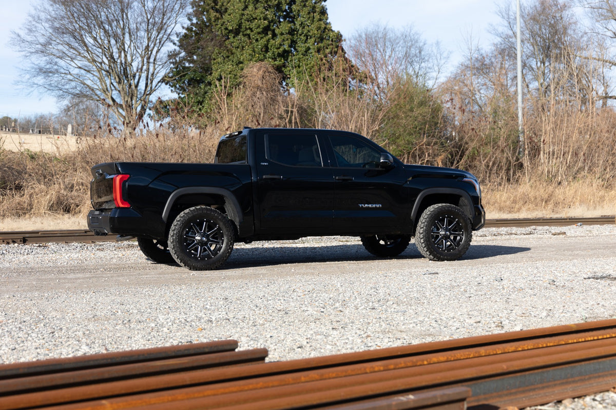 Rough Country 1.75 Inch Leveling Kit | Toyota Tundra 2WD/4WD (2022-2026)