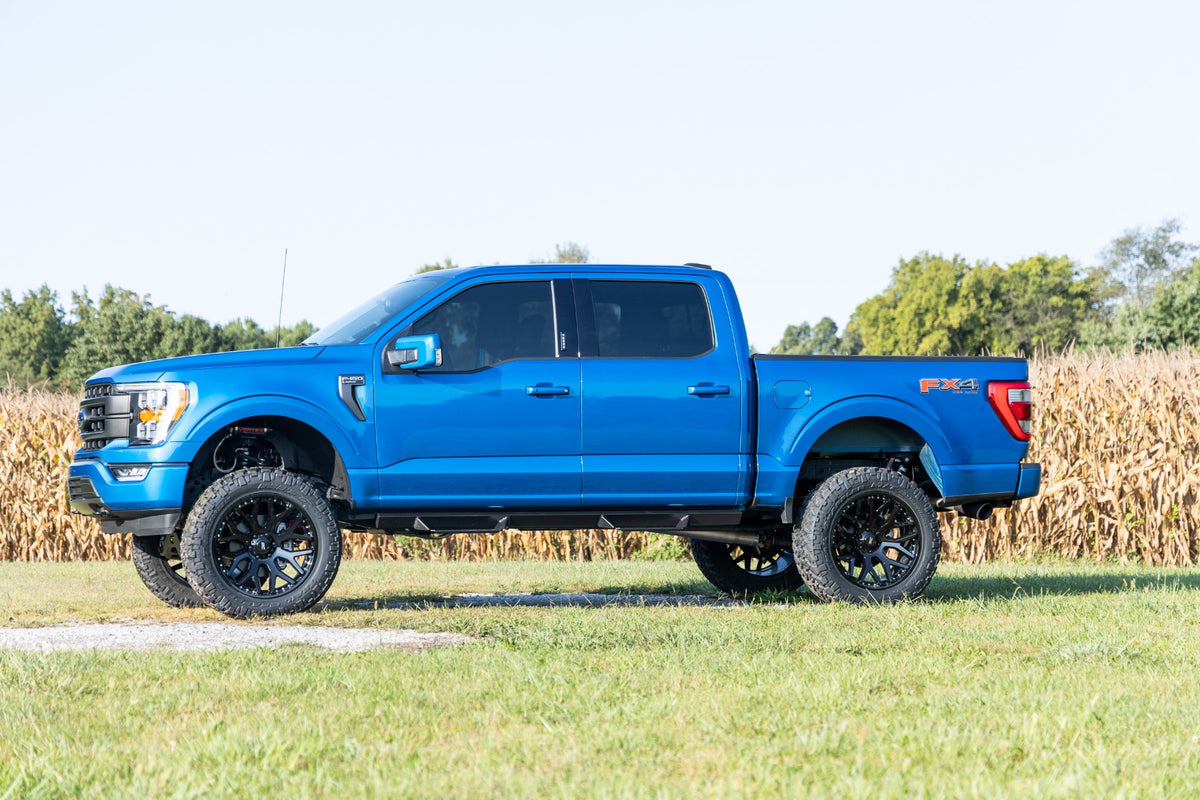 Rough Country 6 Inch Lift Kit | Ford F-150 4WD (2021-2026)