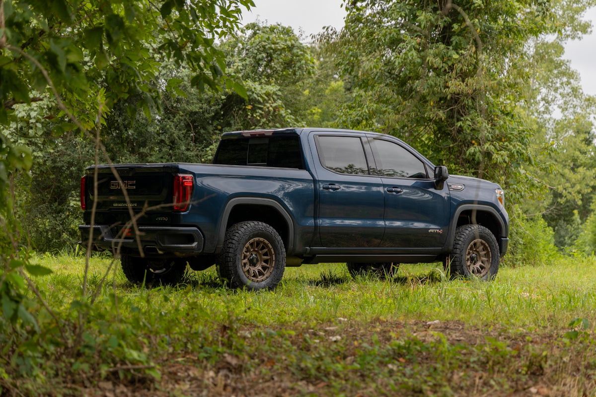 Rough Country 3.5 Inch Lift Kit | GMC Sierra 1500 2WD/4WD (2019-2024 & Refresh)