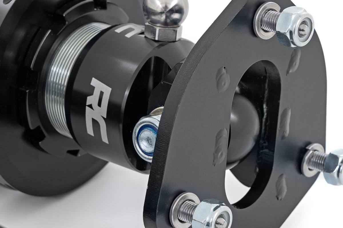 Rough Country Vertex 2.5 Remote Reservoir Leveling Coilovers | 2 Inch | Chevy/GMC 1500 (07-18 & Classic)