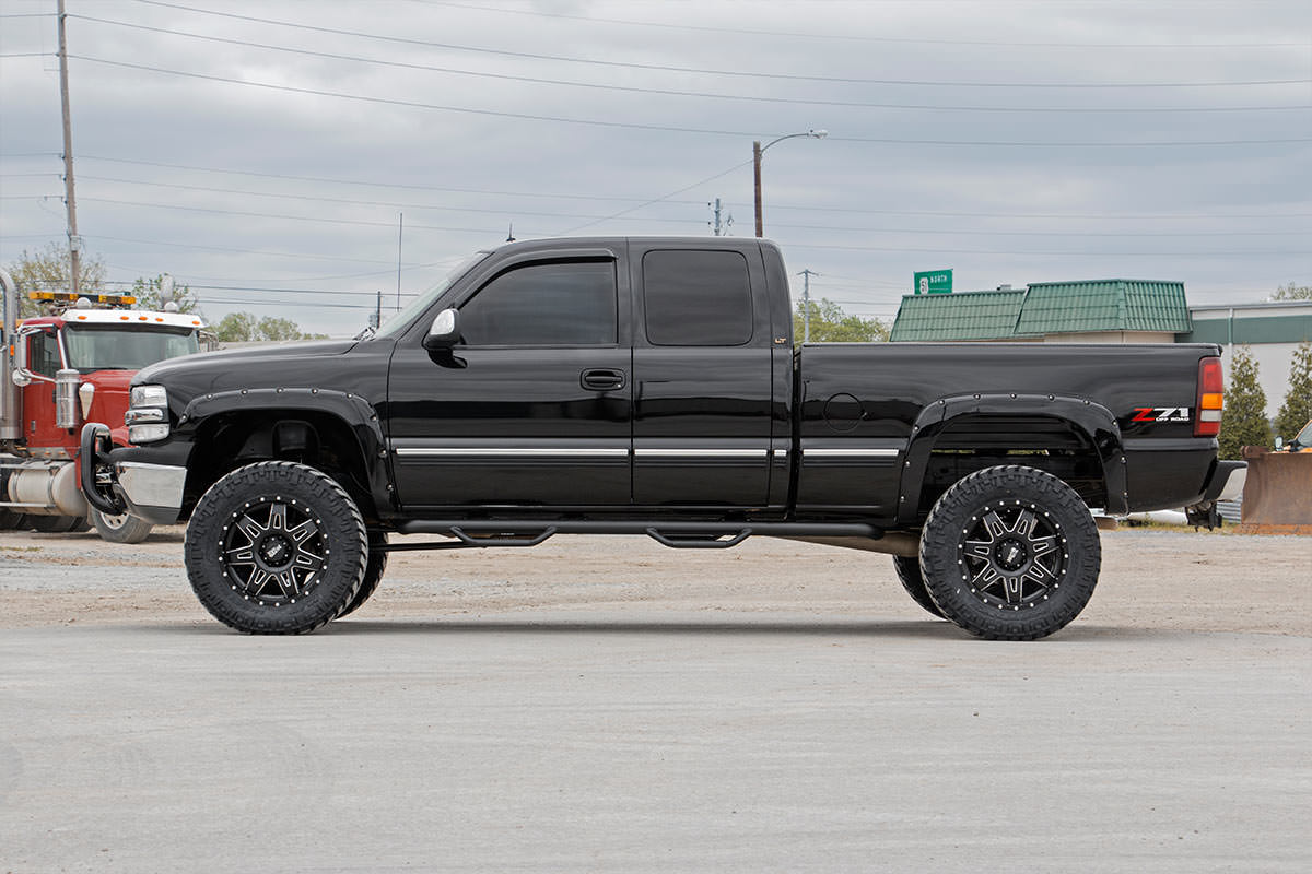 Rough Country 6 Inch Lift Kit | Chevy Silverado & GMC Sierra 1500 4WD (1999-2006 & Classic)