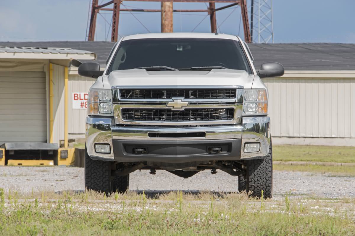 Rough Country 3 Inch Lift Kit | Chevy/GMC Sierra/Silverado 2500 HD Suburban/Yukon XL 2500 (01-10)