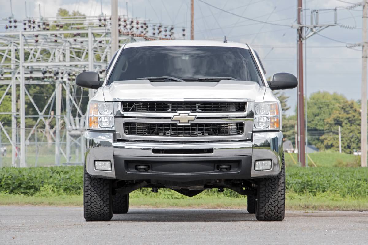 Rough Country 3 Inch Lift Kit | Chevy/GMC Sierra/Silverado 2500 HD Suburban/Yukon XL 2500 (01-10)