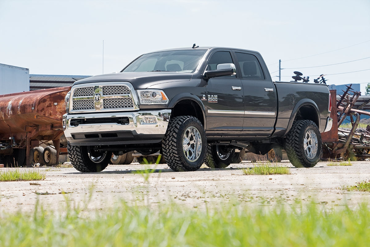 Rough Country 2.5 Inch Lift Kit | Ram 2500 4WD (2014-2018)