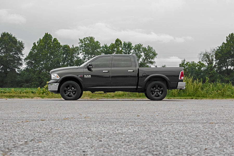 Rough Country 2.5 Inch Leveling Kit | Ram 1500 4WD (2012-2018 & Classic)