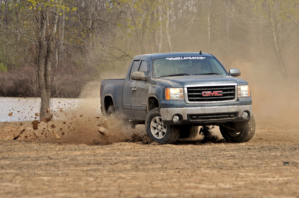 Rough Country 3 Inch Lift Kit | Lift Knuckle | Chevy/GMC 1500 2WD (07-13)