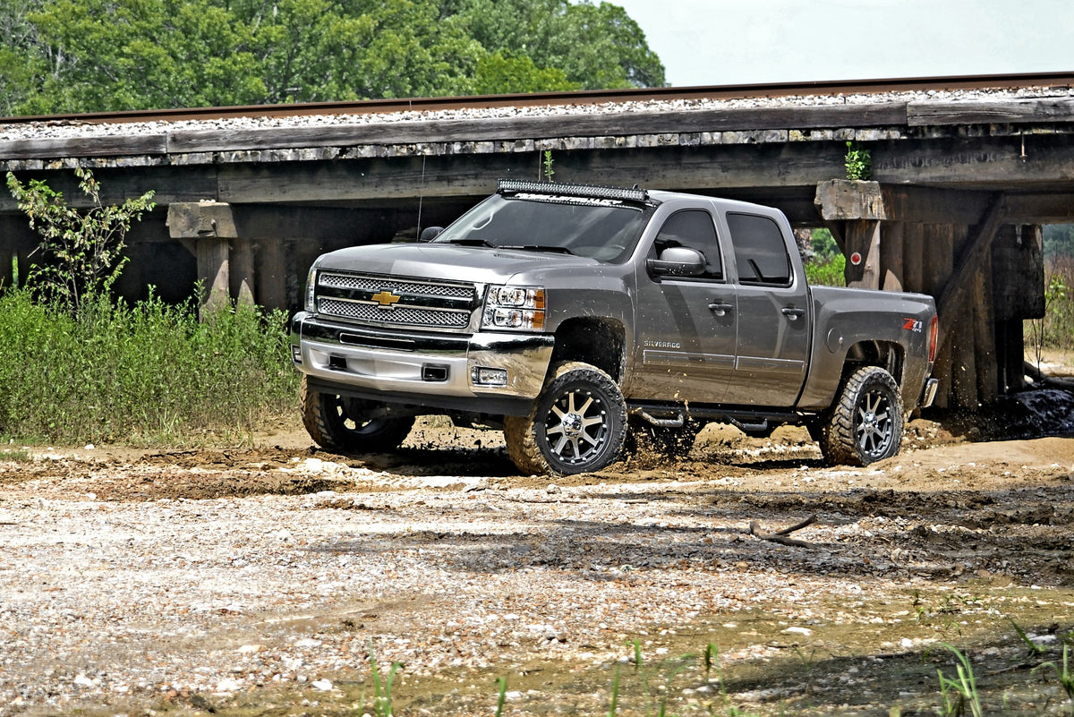 Rough Country 6 Inch Lift Kit | Chevy Silverado & GMC Sierra 1500 4WD (2007-2013)