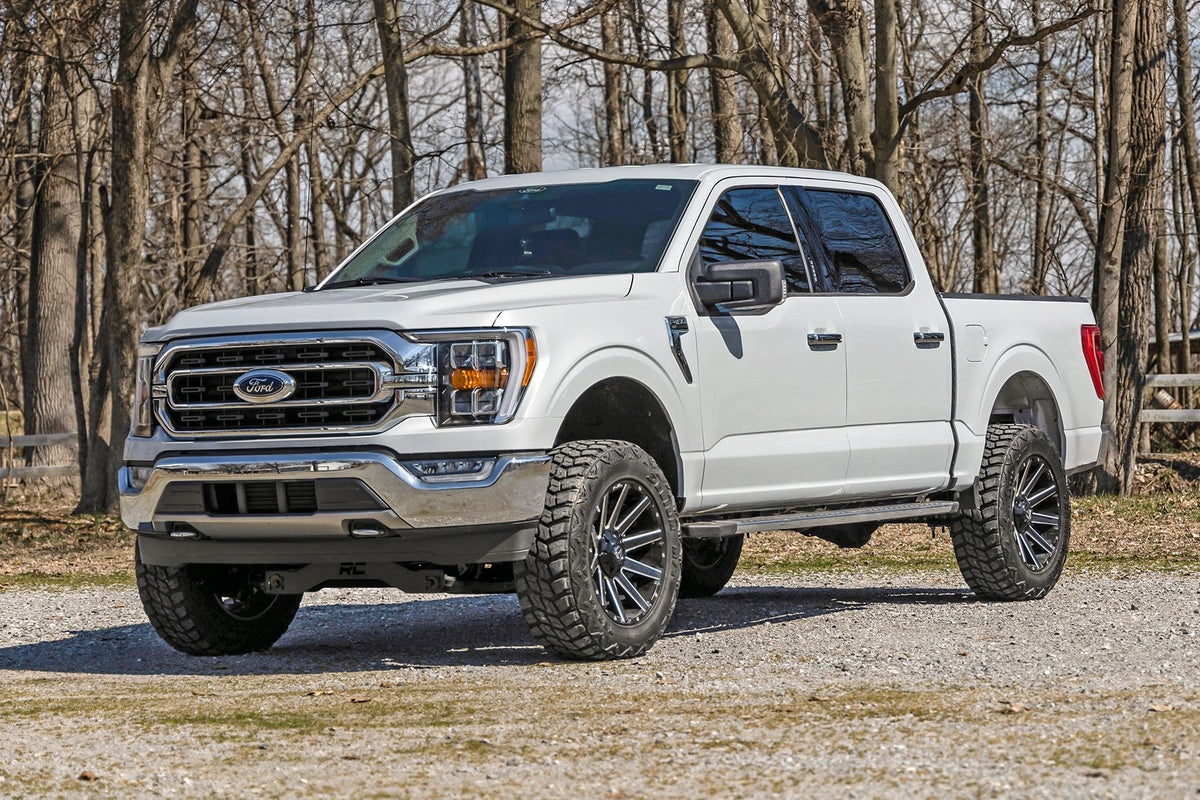 Rough Country 4 inch Lift Kit | Ford F-150 2WD (2021-2026)