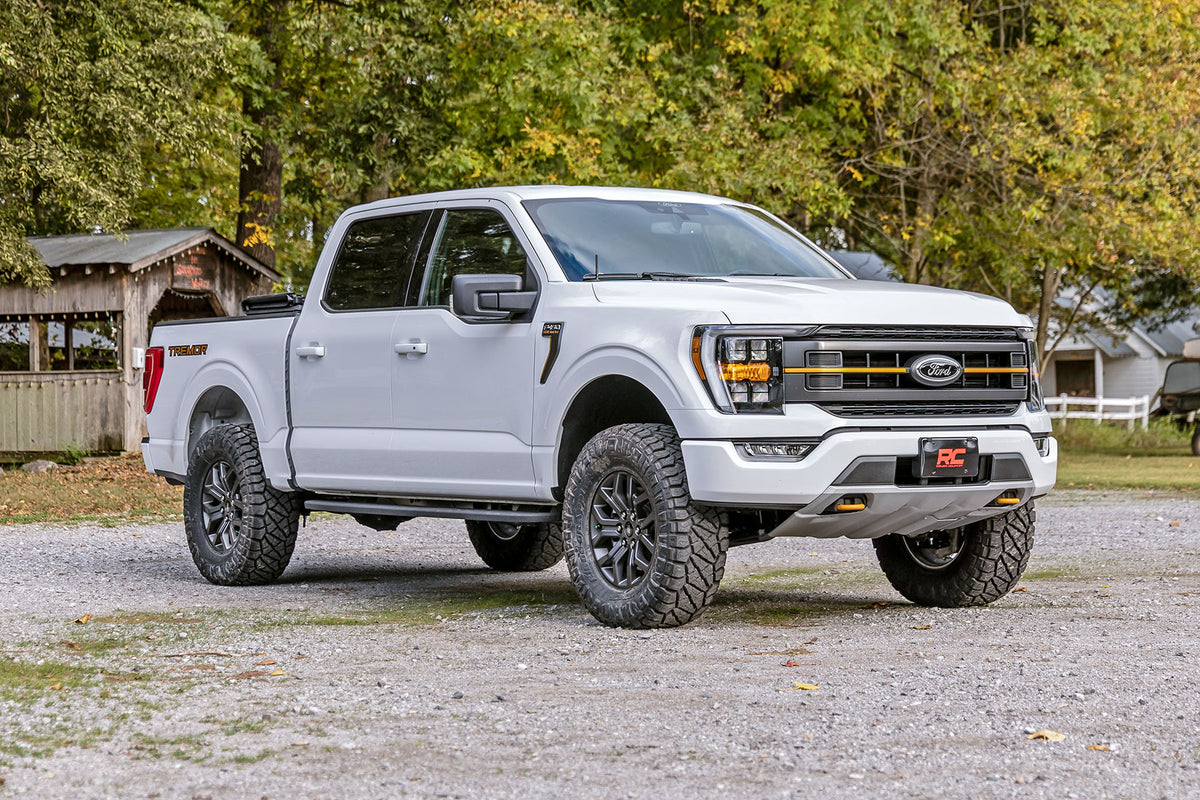 Rough Country 2.5 Inch Lift Kit | Ford F-150 Tremor 4WD (2021-2025)
