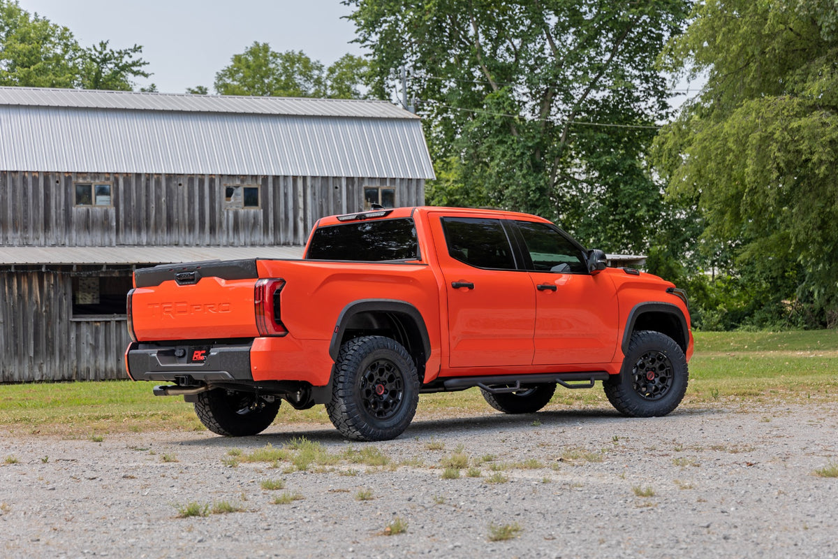 Rough Country 2.5 Inch Lift Kit | TRD Pro | Toyota Tundra 4WD (2022-2026)