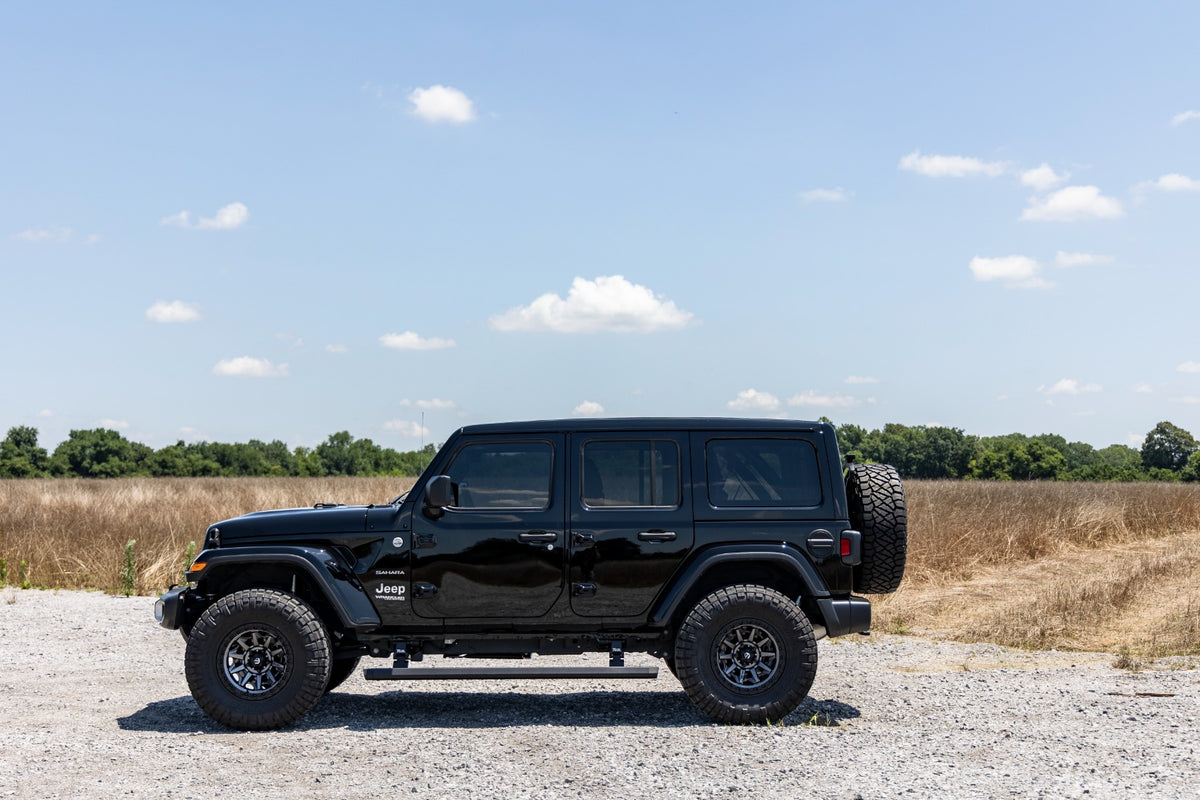 Rough Country 2.5 Inch Lift Kit | 4-Door | Jeep Wrangler Unlimited 4WD (2024-2026)