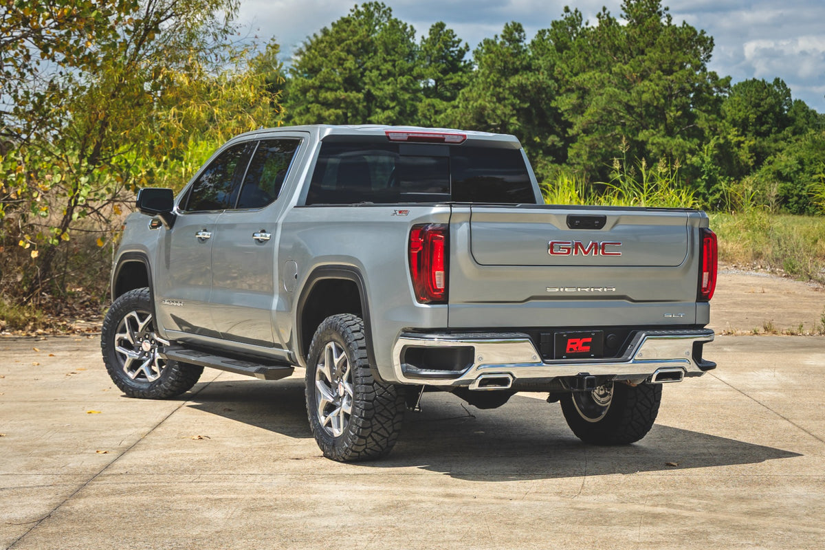 Rough Country 3.5 Inch Lift Kit | GMC Sierra 1500 2WD/4WD (2025-2026)