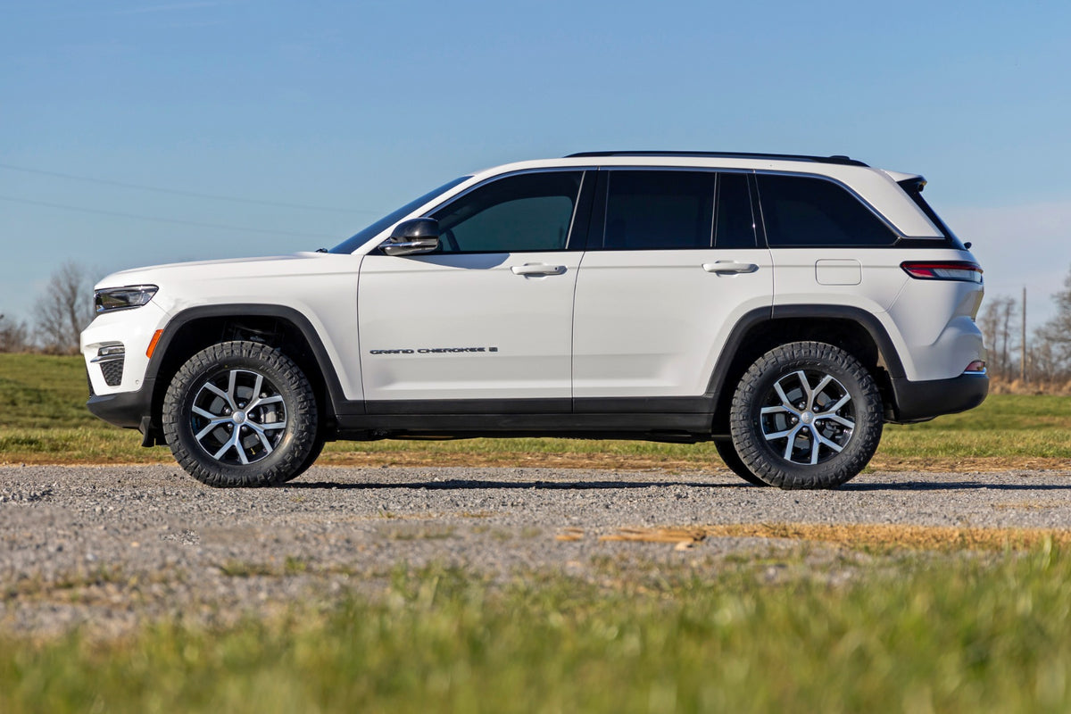 Rough Country 1 Inch Lift Kit | Jeep Grand Cherokee WL 4WD (2023-2026)