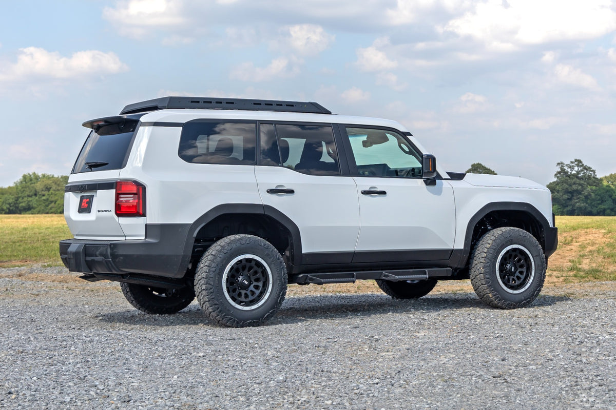 Rough Country M1R Reservoir Loaded Struts | 2 Inch | Front | Toyota Land Cruiser 4WD (24-26)