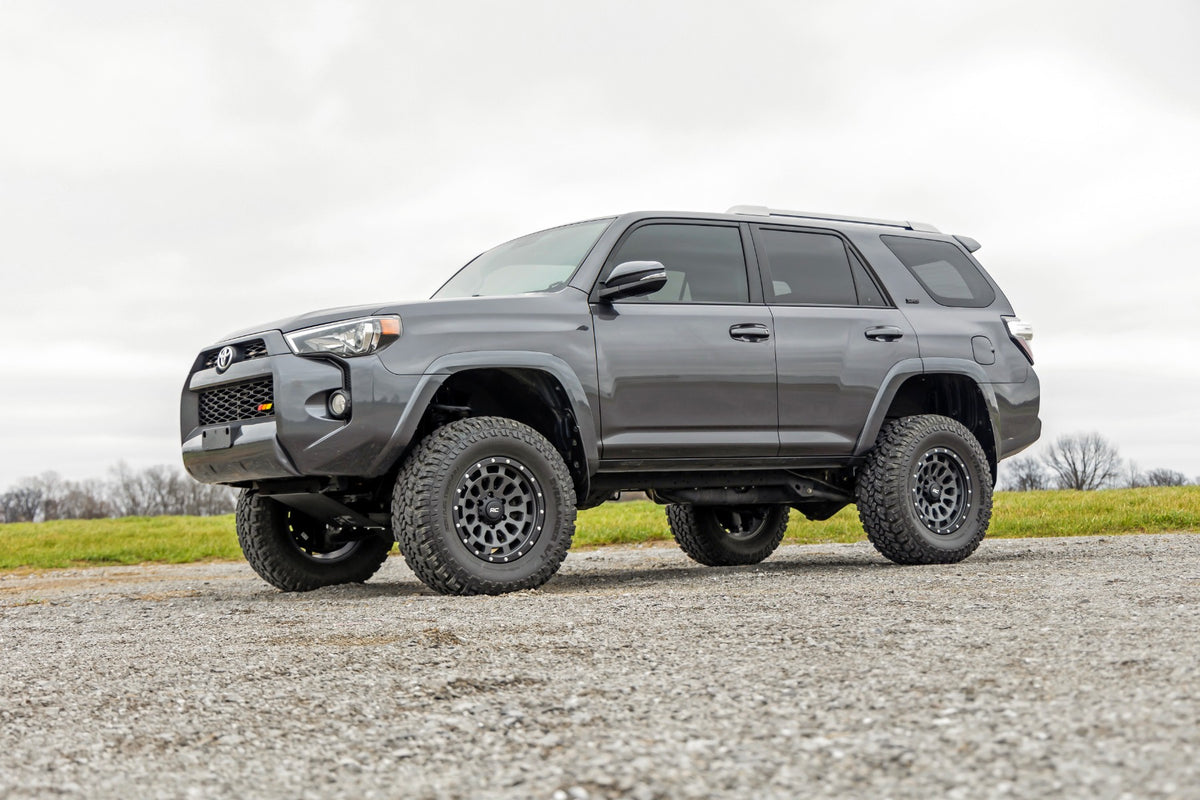 Rough Country 4.5 Inch Lift Kit | Toyota 4Runner 2WD/4WD (2015-2020)