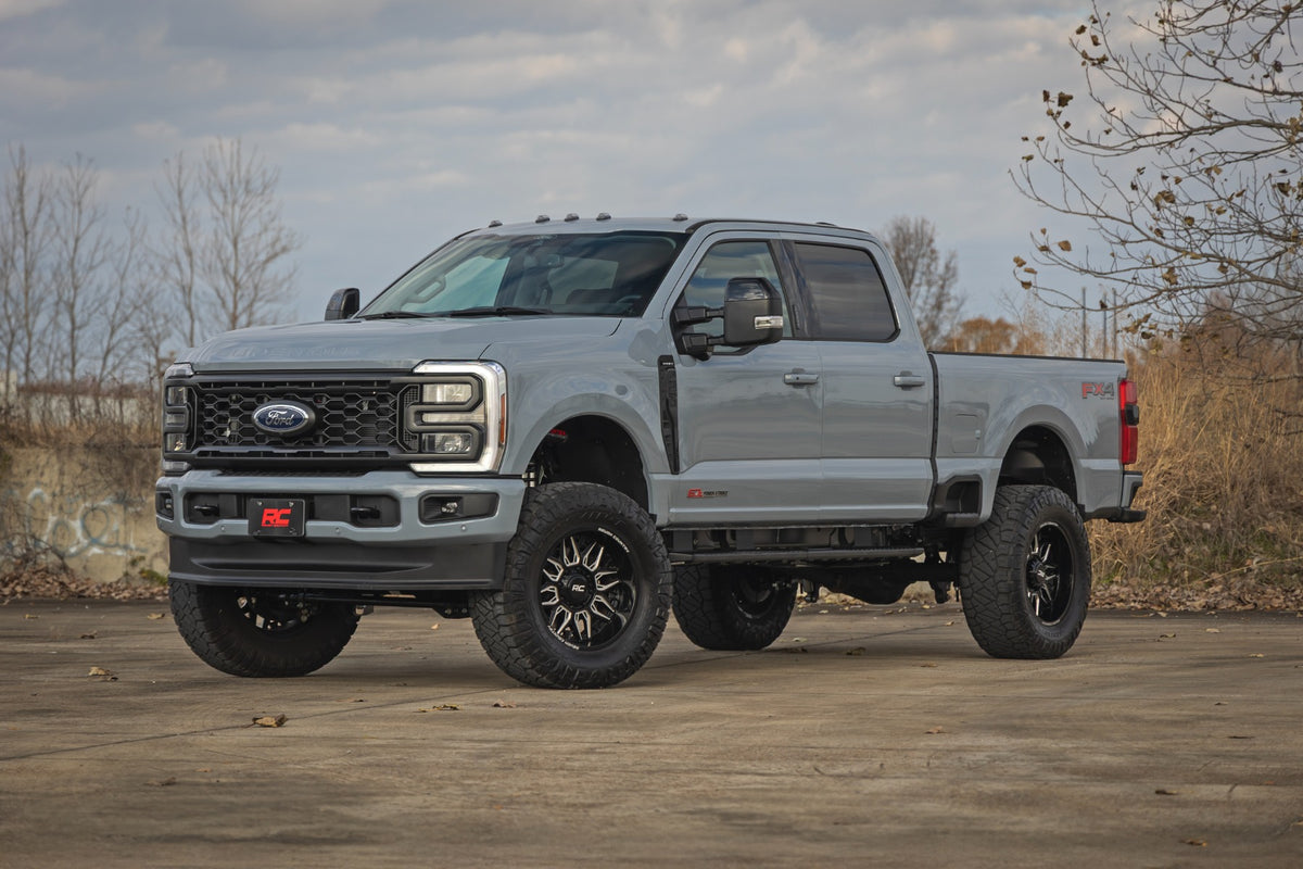 Rough Country 4.5 Inch Coilover Conversion Lift Kit | Radius Arm | Ford F-250/F-350 Super Duty (2023-2026)