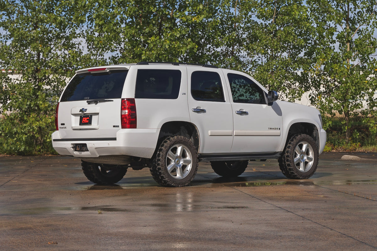 Rough Country 3.5 Inch Lift Kit | Forged UCAs | Chevy/GMC SUV 1500 2WD/4WD (07-20)