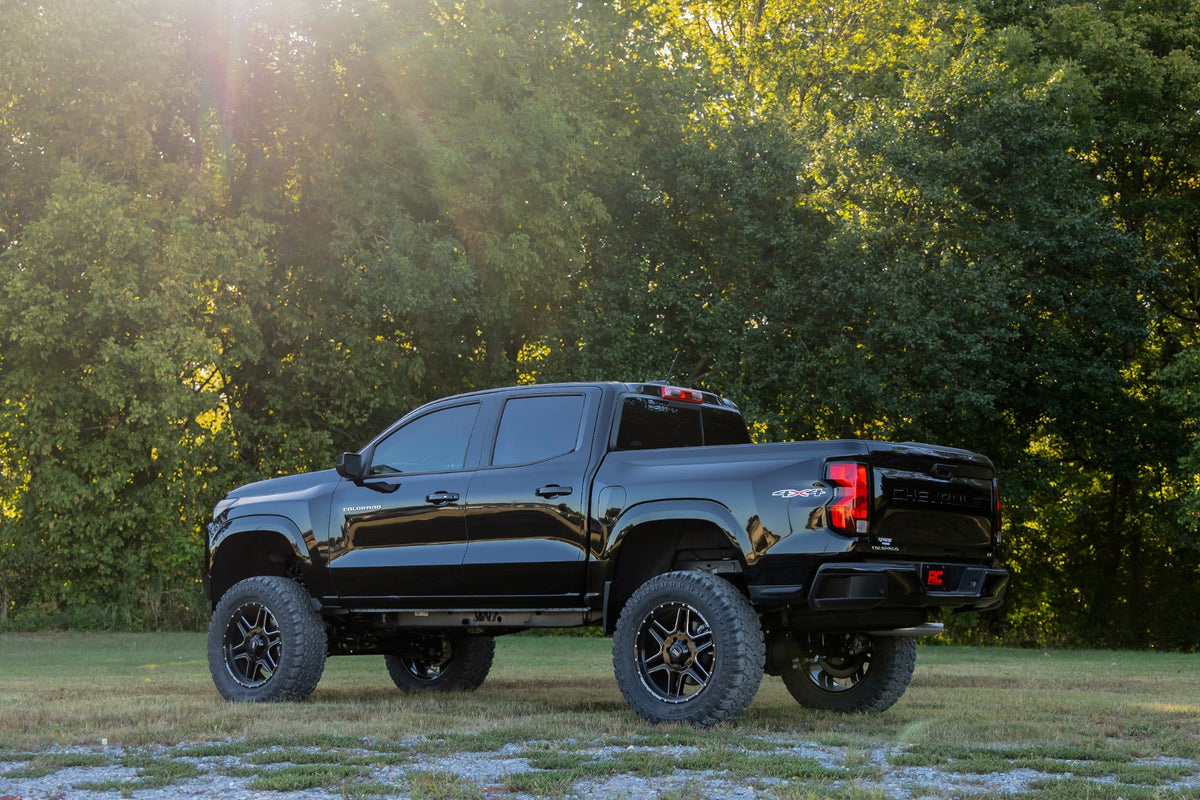 Rough Country 6 Inch Lift Kit | Chevy/GMC Canyon/Colorado 4WD (2023-2026)
