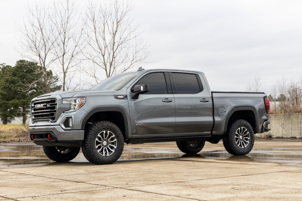 Rough Country 1.75 Inch Leveling Kit | AT4 | GMC Sierra 1500  (2019-2026 & Refresh)