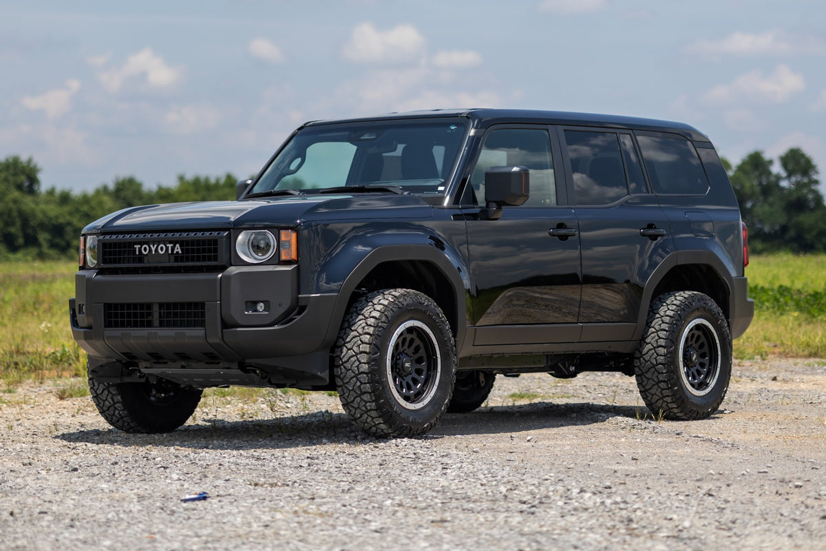 Rough Country 1 Inch Leveling Kit | Toyota Land Cruiser 4WD (2024-2026)
