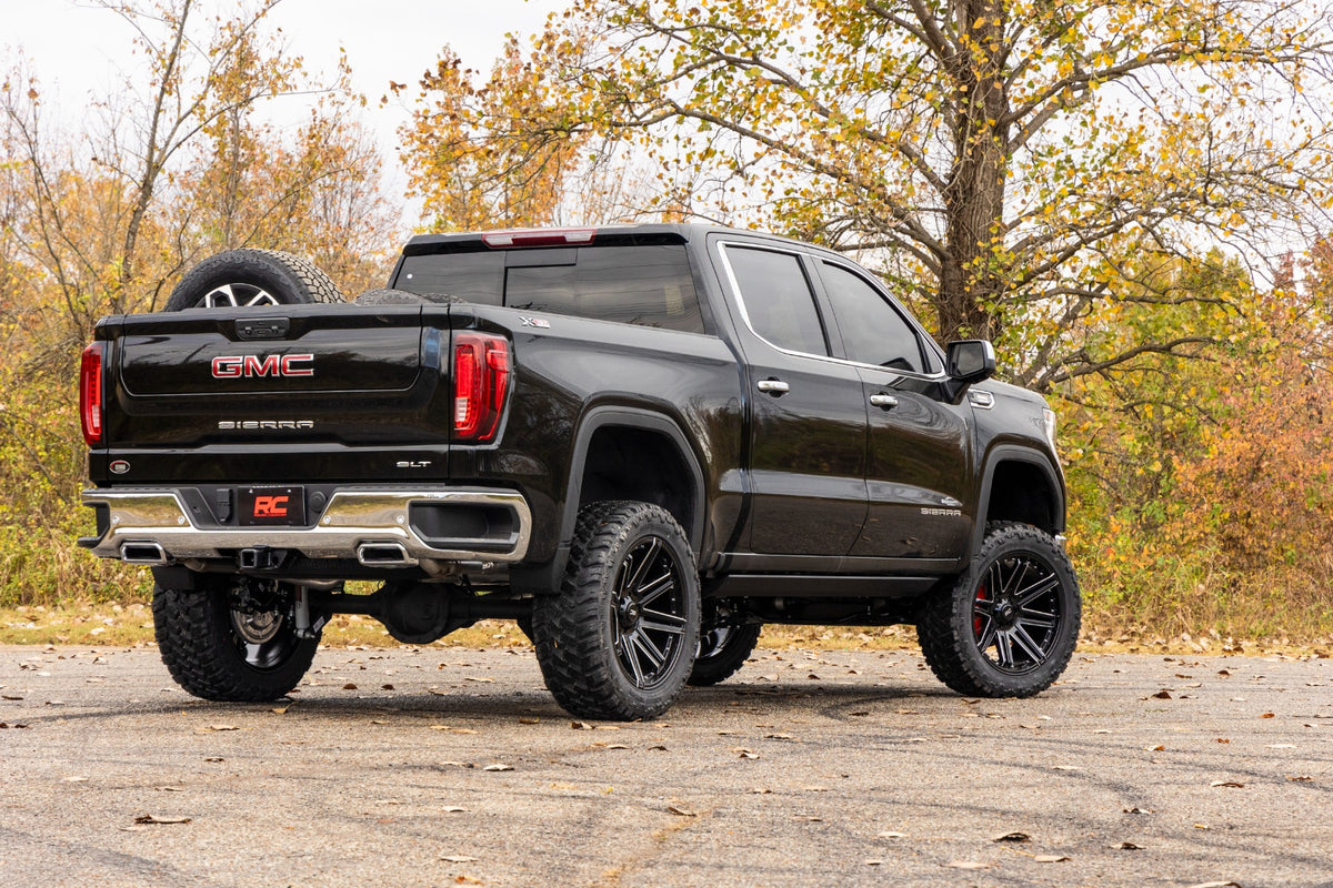 Rough Country 6 Inch Lift Kit | GMC Sierra 1500 2WD (2025-2026)