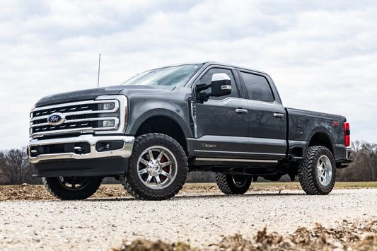 Rough Country 2 Inch Leveling Kit | Track Bar Bracket | Ford F-250/F-350 Super Duty (17-26)