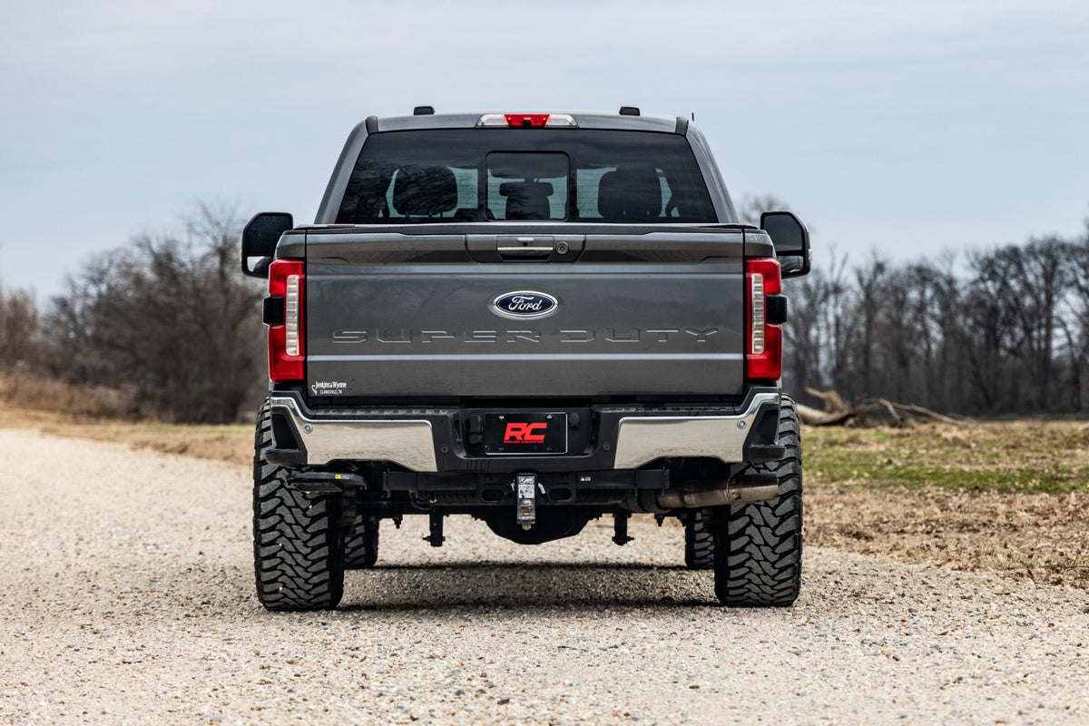 Rough Country 2 Inch Leveling Kit | Track Bar Bracket | Ford F-250/F-350 Super Duty (17-26)