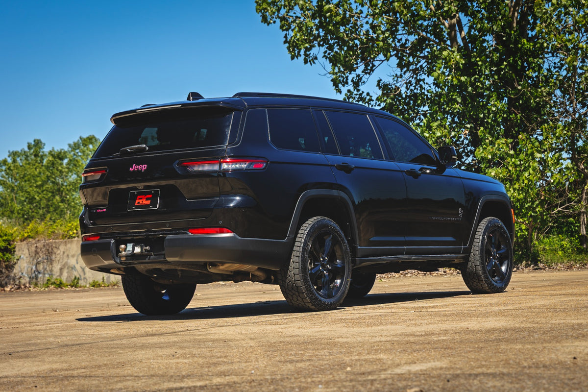 Rough Country 2 Inch Lift Kit | W/O Air Suspension | Jeep Grand Cherokee L 2WD/4WD (2021-2026)