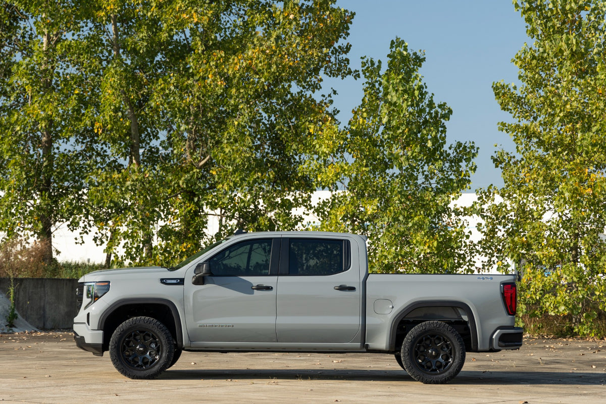 Rough Country N3 Leveling Struts | 2 Inch | Loaded Strut | Chevy/GMC Sierra 1500 (19-26)/Silverado 1500 (19-26)