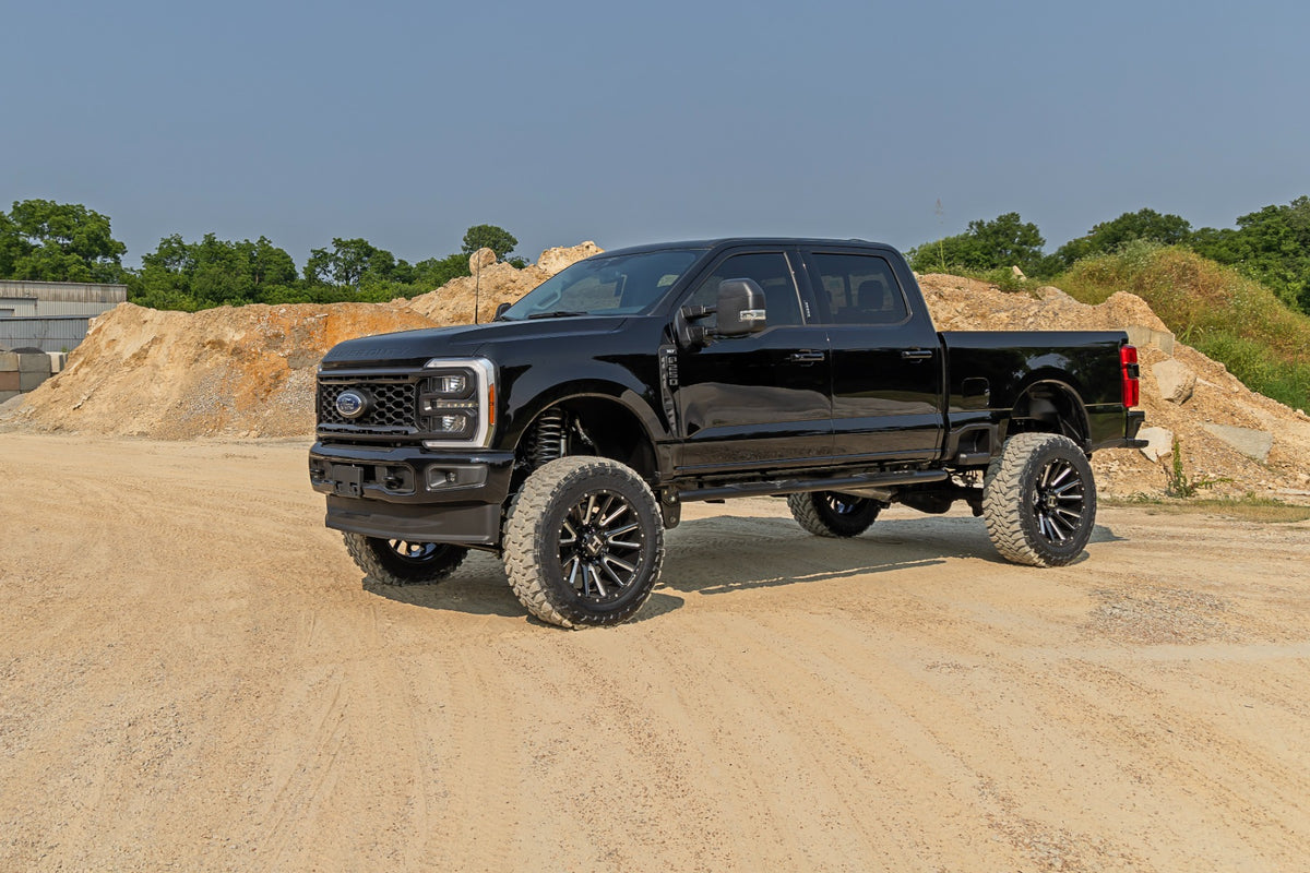 Rough Country 6 Inch Lift Kit | Gas | No OVLD | Ford F-250/F-350 Super Duty 4WD (2023-2026)
