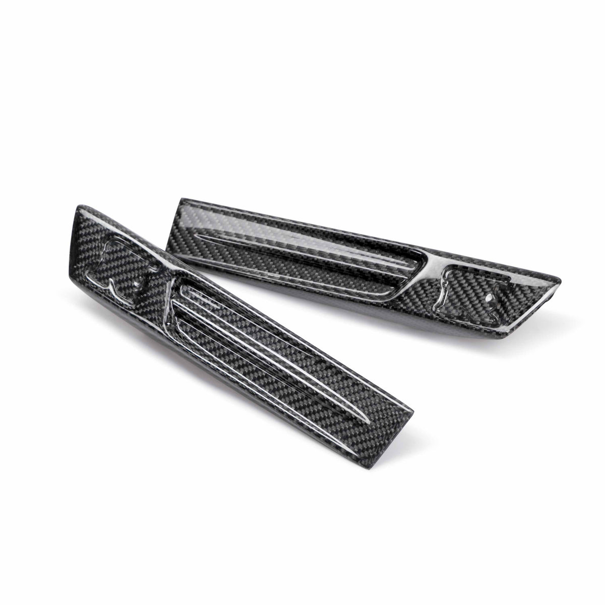 Seibon Carbon Fiber fender duct logo for 2009-2014 Nissan GT-R