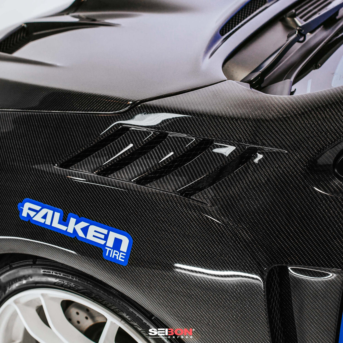Seibon W-Style Carbon Fiber fenders for 2015-2021 Subaru WRX / STi